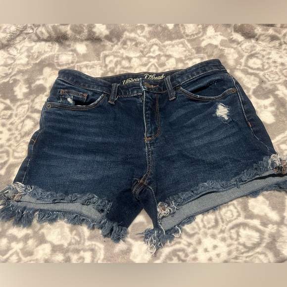 Universal Thread Jean Shorts - Picture 5 of 8